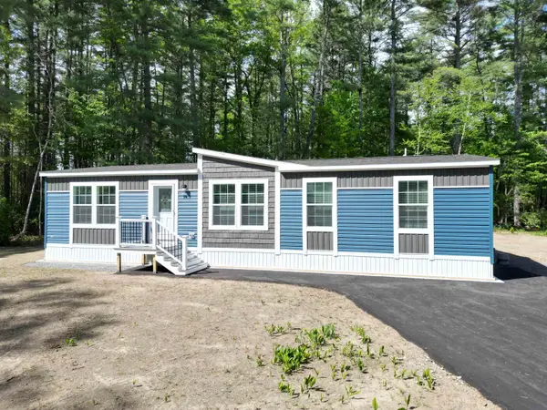 14 Mercury Lane, Nashua, NH 03062