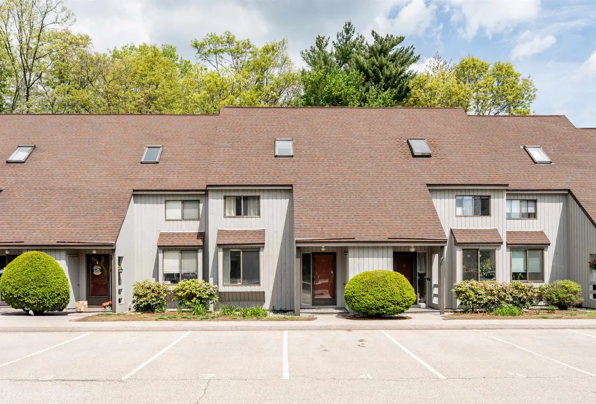 4 Harwich Court, Merrimack, NH 03054 - #1