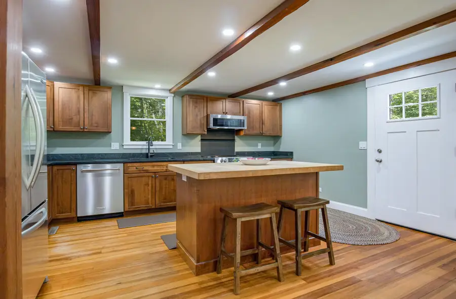 34 Brooks Road, Barrington, NH 03825 - #3
