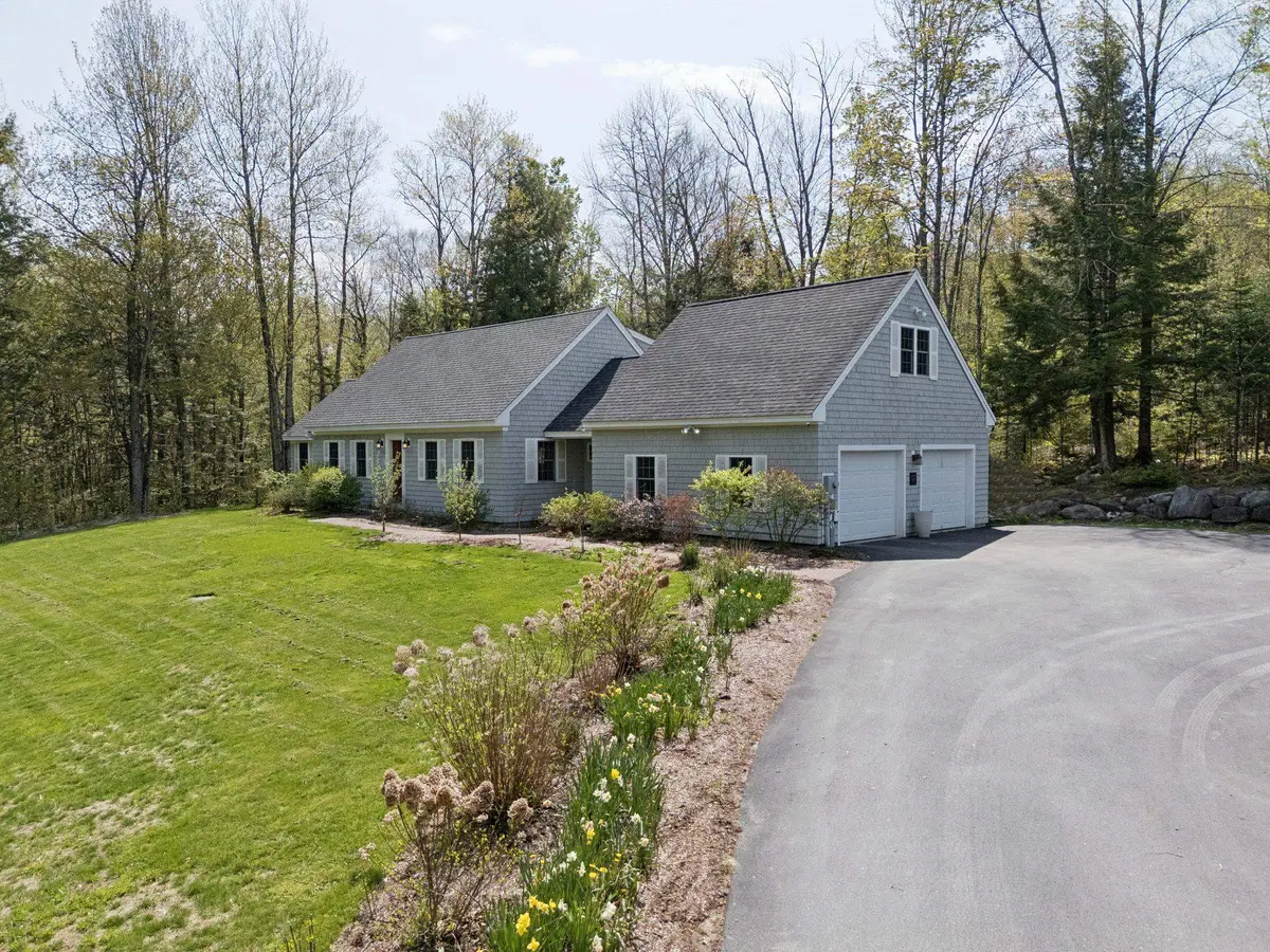 137 Woodland Heights, Grantham, NH 03753 - #1
