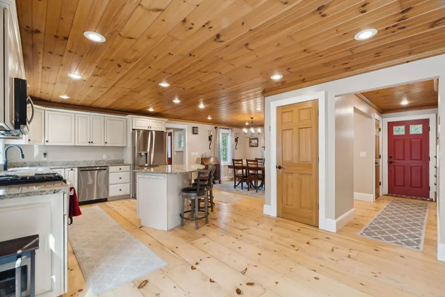 137 Woodland Heights, Grantham, NH 03753 - #3