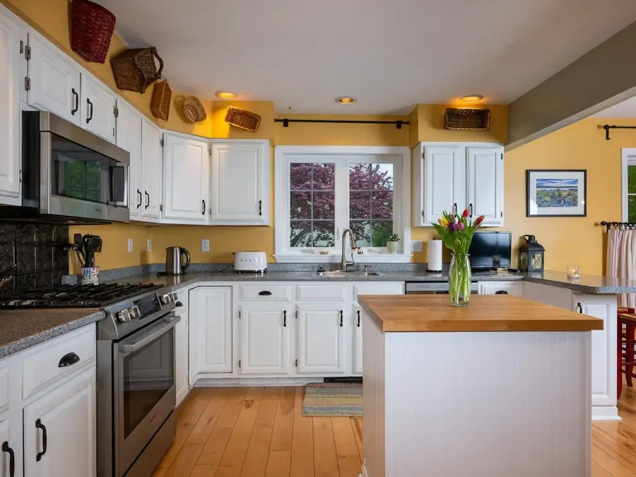 13 Bobolink Circle, Essex, VT 05452 - #3