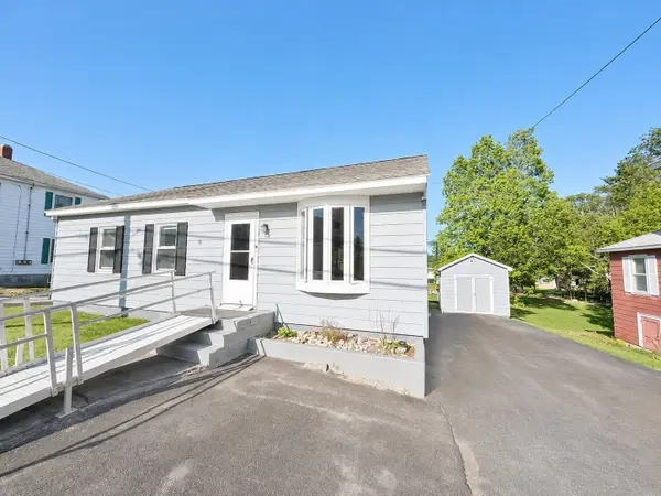 576 Hillside Avenue, Berlin, NH 03570