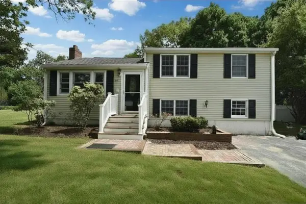 14 Centerville Drive, Salem, NH 03079
