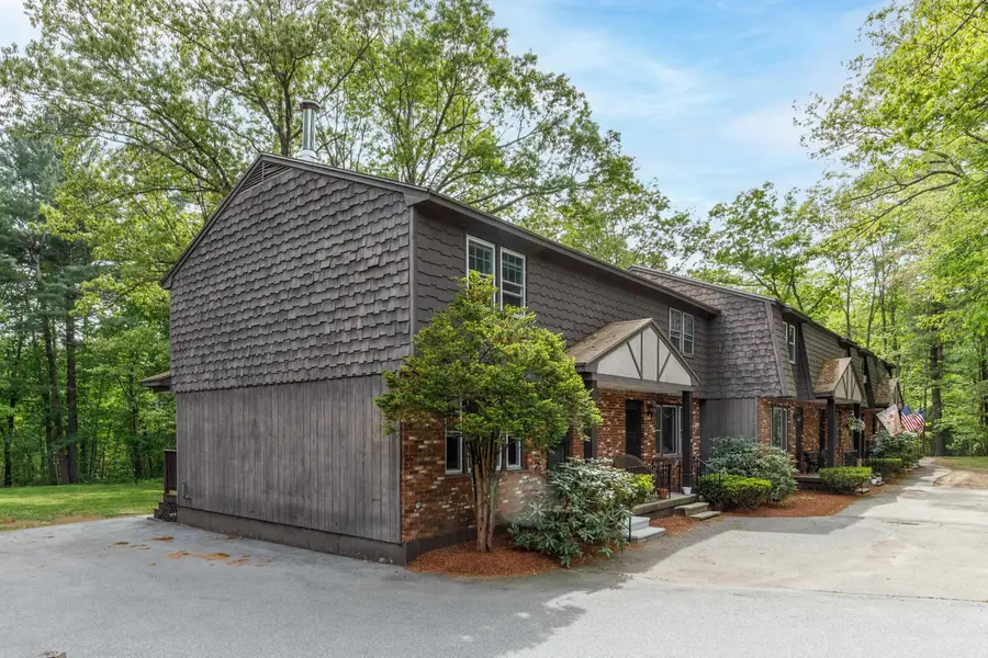 8 Midridge Circle, Londonderry, NH 03053 - #3