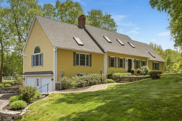 21 Willowbrook Avenue, Greenland, NH 03840