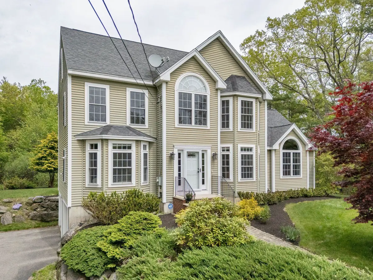 212 Oak Hill Road, Barrington, NH 03825 - #1