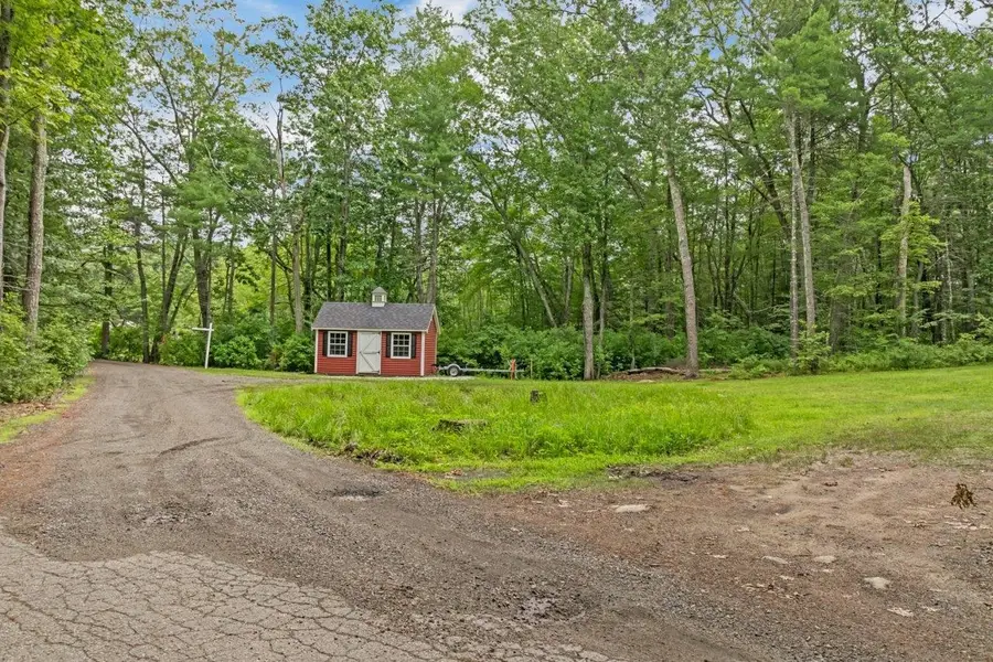 19 Whitneys Grove Road, Derry, NH 03038 - #2