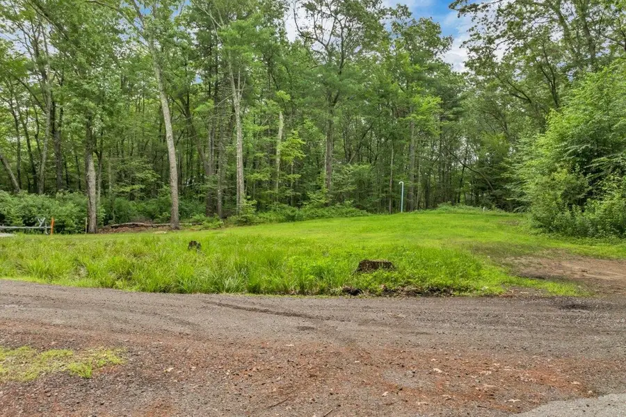 19 Whitneys Grove Road, Derry, NH 03038 - #3