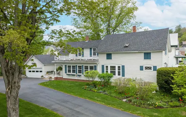 179 Mount Pleasant Street, St. Johnsbury, VT 05819