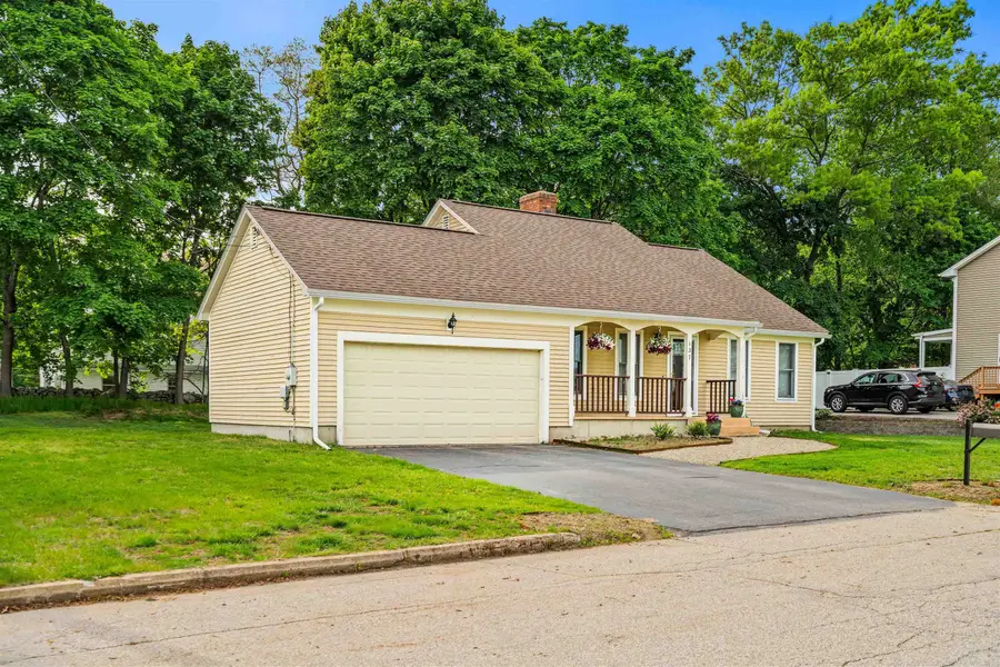 137 Wedgewood Lane, Manchester, NH 03109 - #3