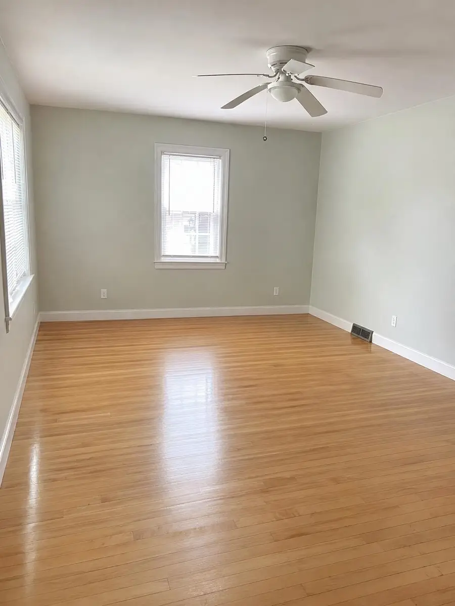 8 Hooker Street, Nashua, NH 03064 - #3