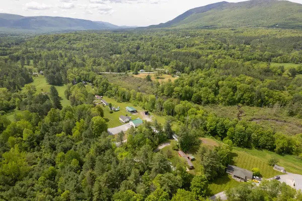 233 Squires Road, Manchester, VT 05255