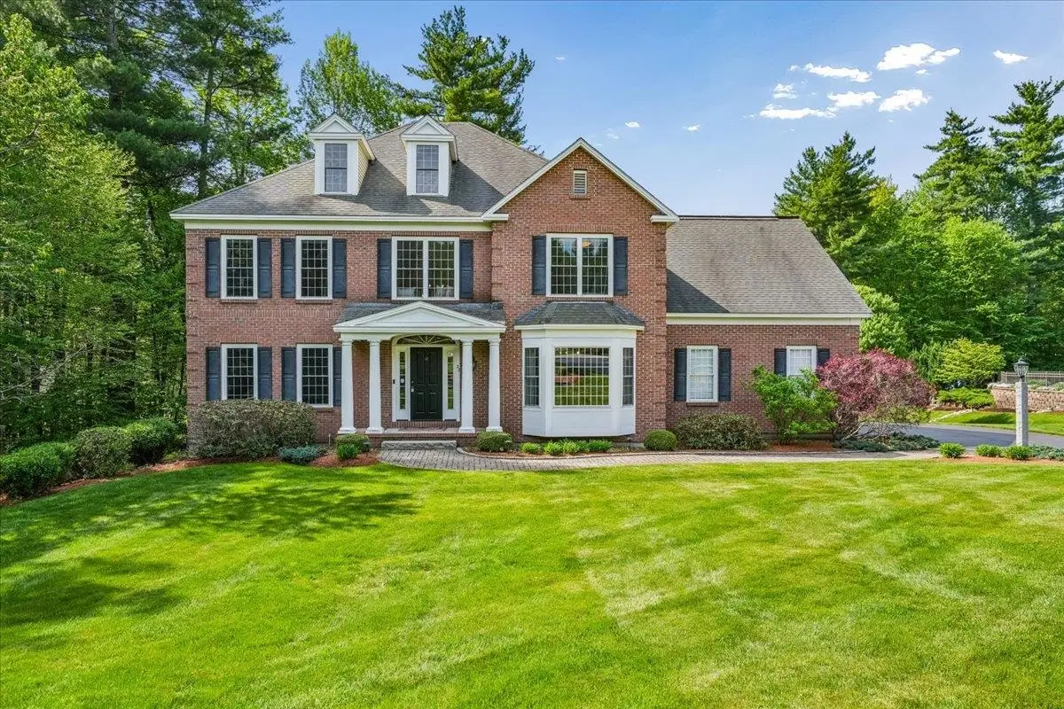 22 Elizabeth Way, Bedford, NH 03110 - #1