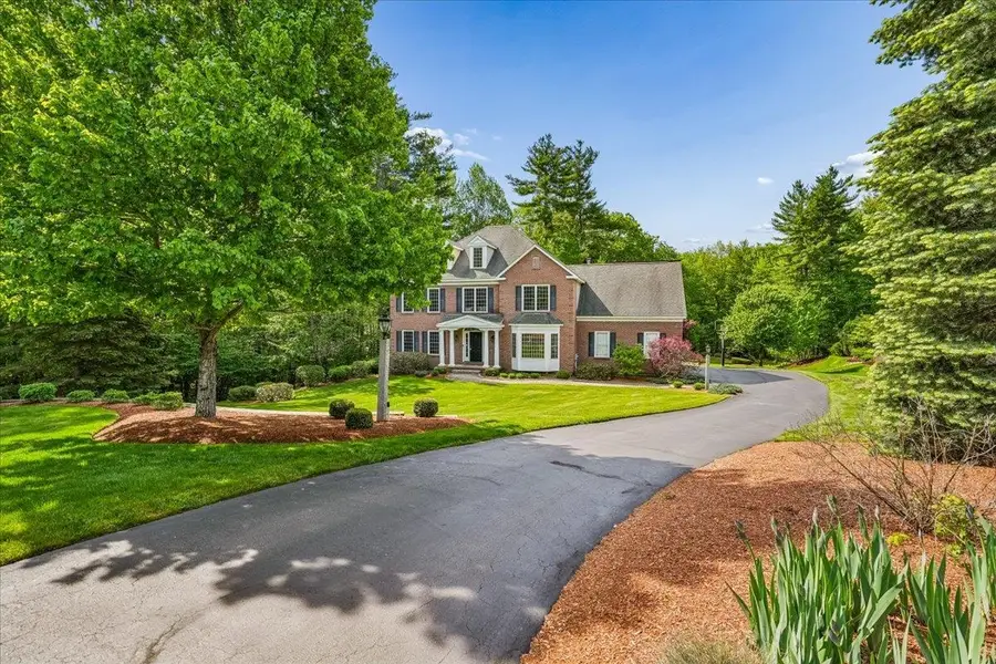 22 Elizabeth Way, Bedford, NH 03110 - #3