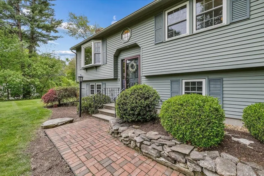1 Dresden Way, Londonderry, NH 03053 - #3