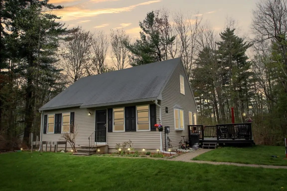 30 Stone Post Circle, Raymond, NH 03077 - #1