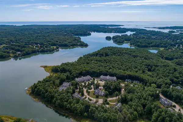 100 Shepards Cove Road #H305 (aka E305), Kittery, ME 03904