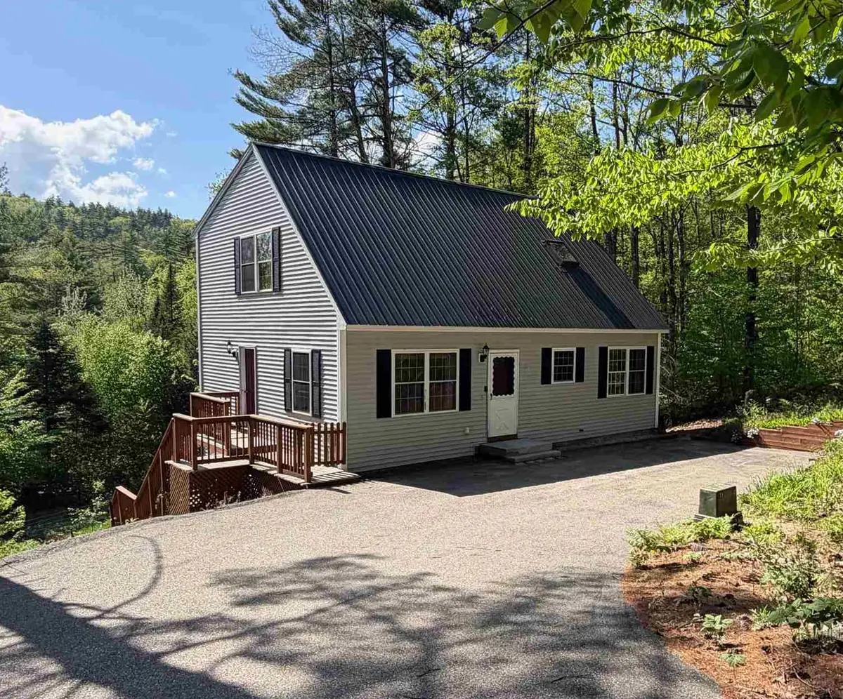 83 Tabor Circle, Albany, NH 03818-7332 - #1