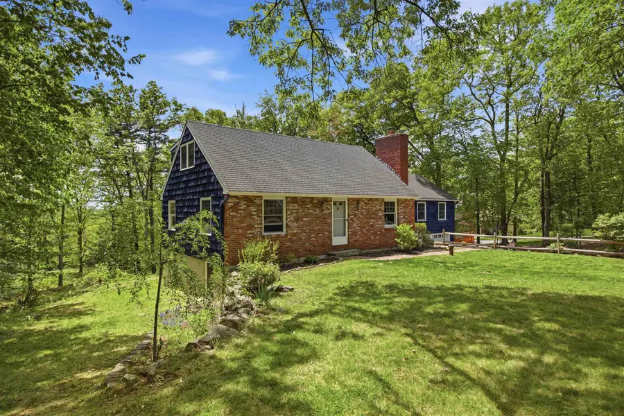 5 Pinecrest Circle, Bedford, NH 03110 - #3