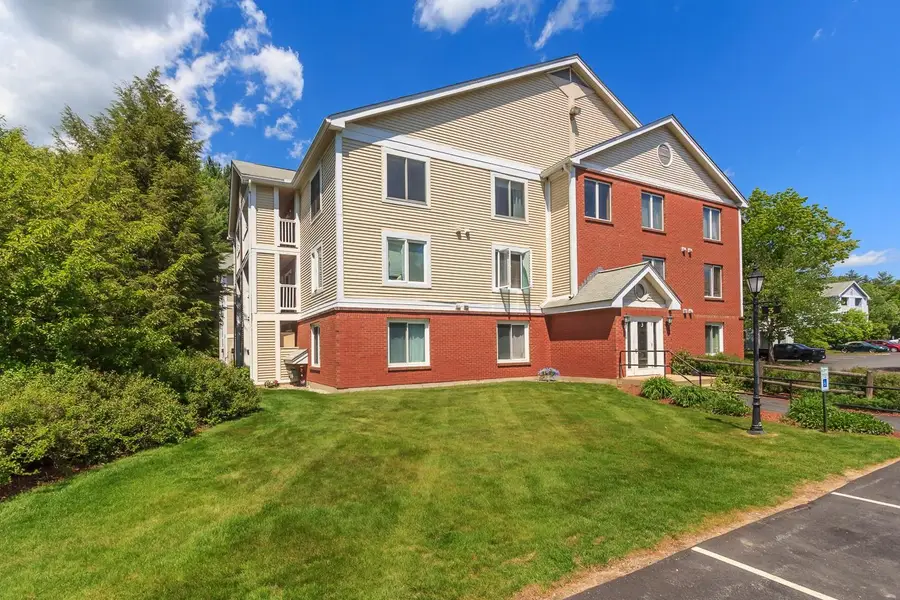 3 Timberwood Drive #207, Goffstown, NH 03045 - #3