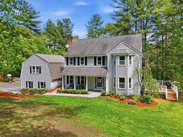7 Stony Point Drive, Londonderry, NH 03053