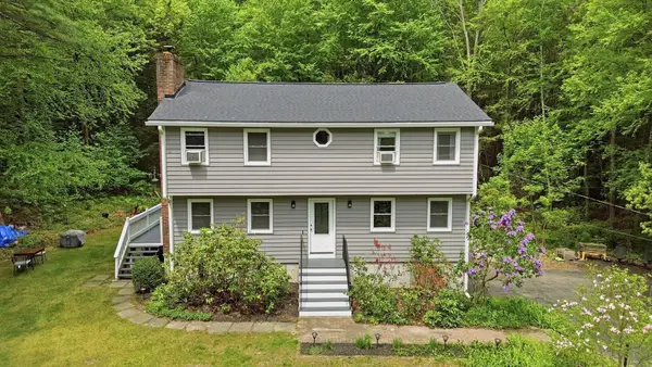 7 Hampshire Drive, Derry, NH 03038