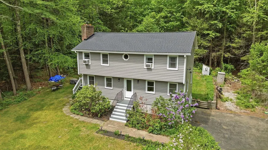 7 Hampshire Drive, Derry, NH 03038 - #2