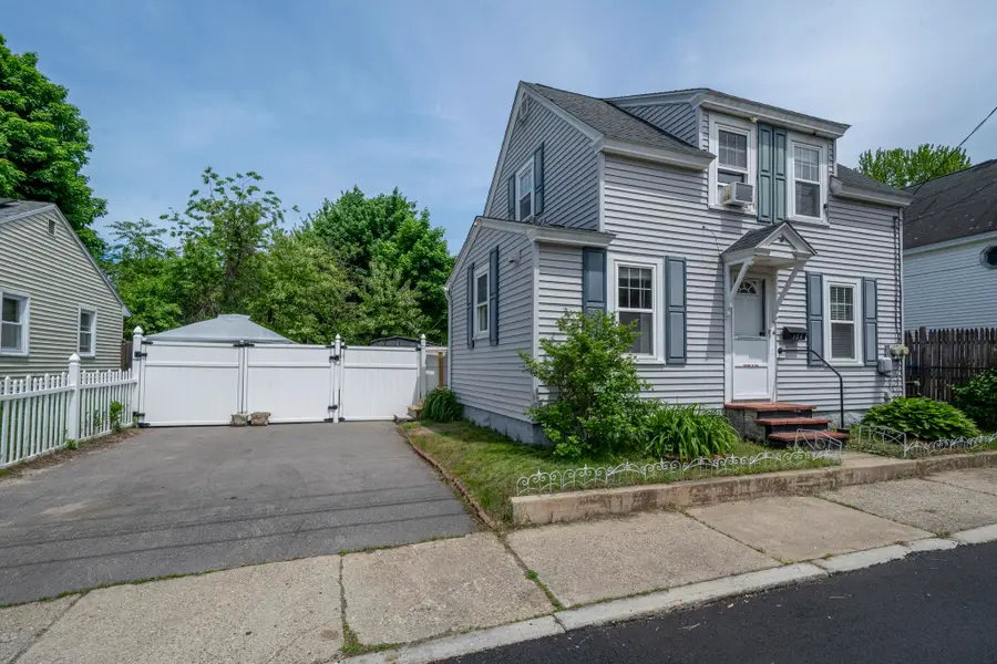 134 Ash Street, Nashua, NH 03060 - #2