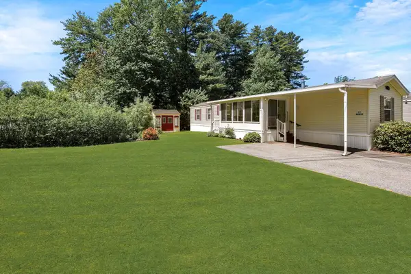 77 Hagop Road, Salem, NH 03079