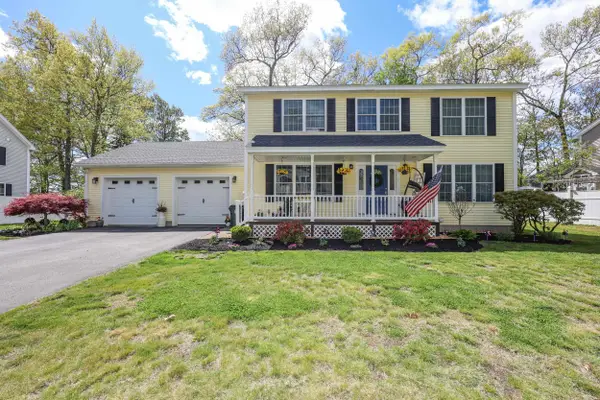 237 Stanton Street, Manchester, NH 03103
