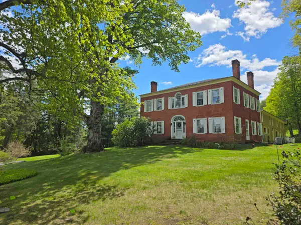 53 Hickory Ridge Road South, Putney, VT 05346