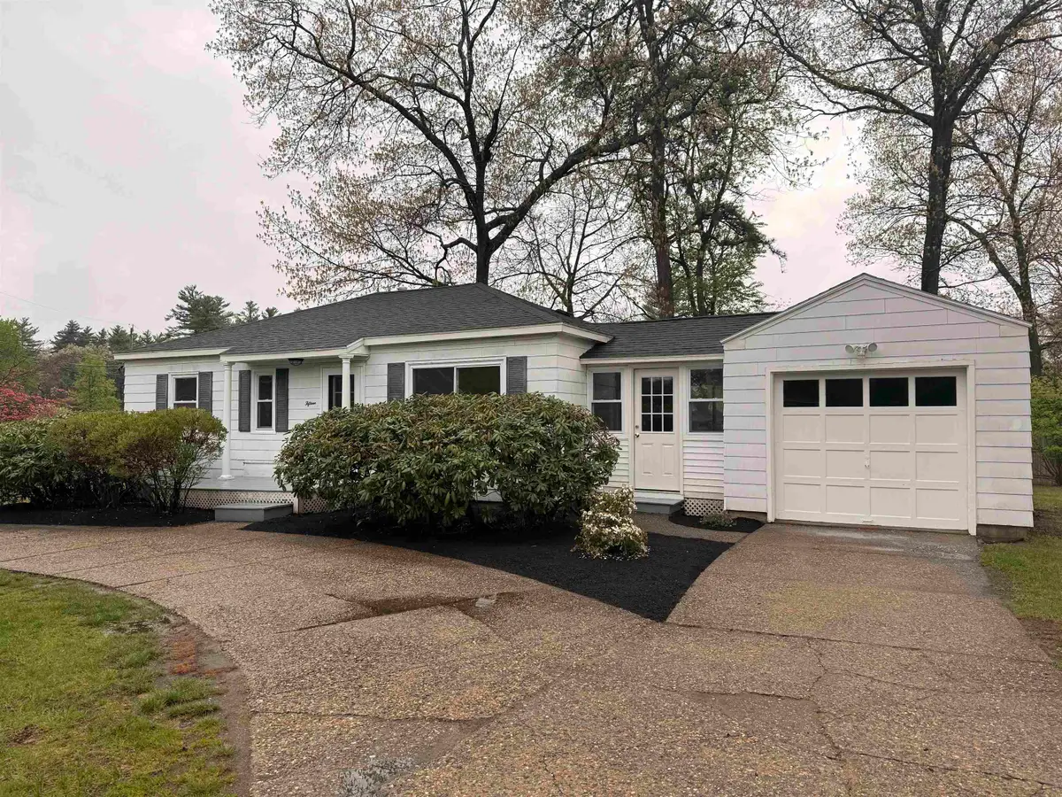 15 Woodbury Lane, Bedford, NH 03110 - #1