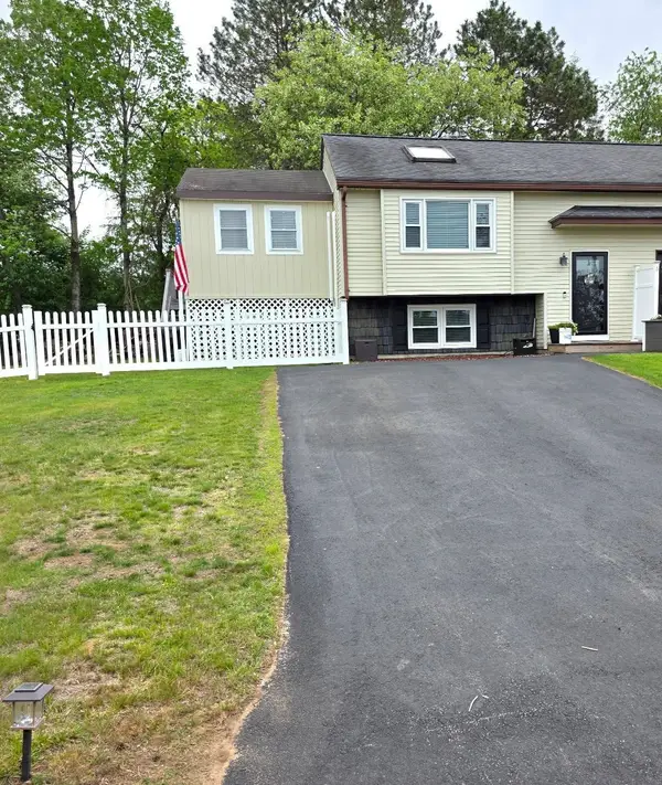 6 L Matthew Drive, Derry, NH 03038
