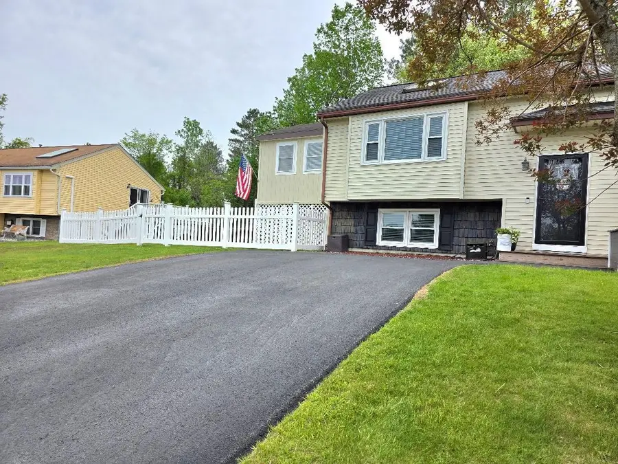 6 L Matthew Drive, Derry, NH 03038 - #2