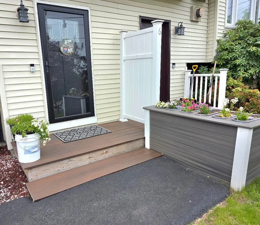6 L Matthew Drive, Derry, NH 03038 - #3