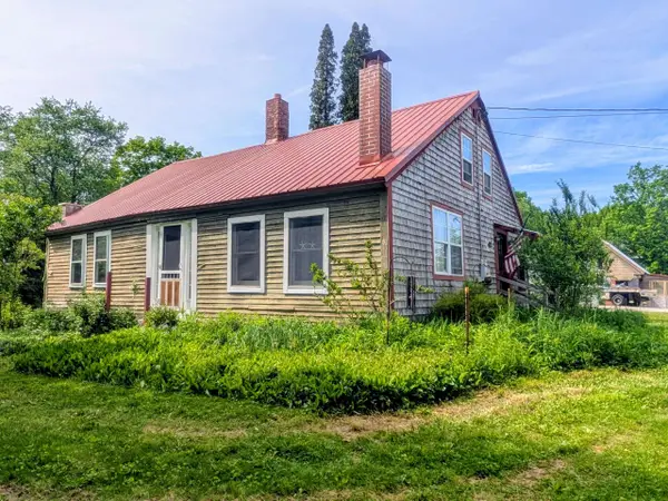 40 Old Deerfield Road, Candia, NH 03034