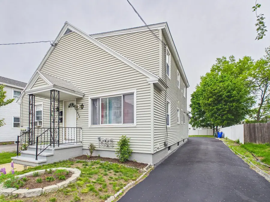 852 Clay Street, Manchester, NH 03103 - #2