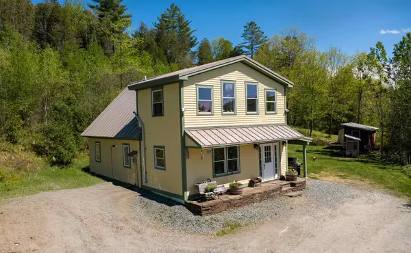 197 Waterford Hollow Lane, Waterford, VT 05819