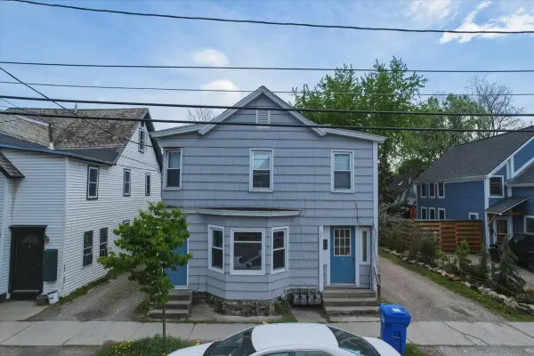 64 Hyde Street, Burlington, VT 05401