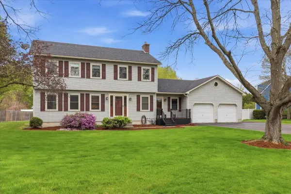 20 Village Drive, Milton, VT 05468