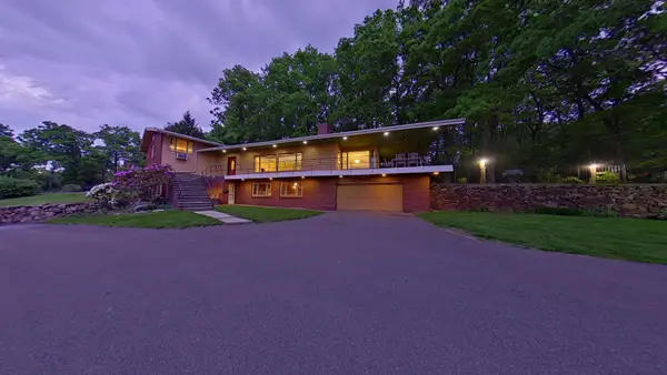 33 High Ridge Road, Manchester, NH 03104