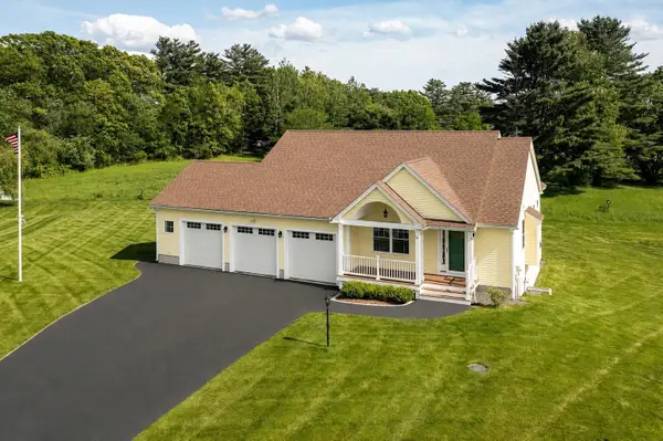14 Cattail Circle, Somersworth, NH 03878