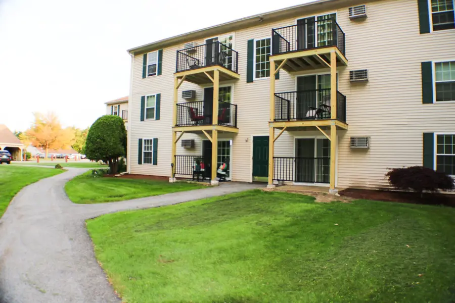 1702 White Cedar Boulevard, Portsmouth, NH 03801 - #2