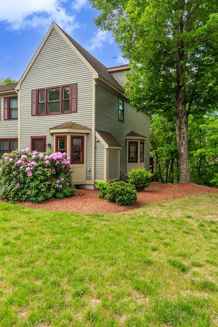 264 Bartemus Trail, Nashua, NH 03063 - #2