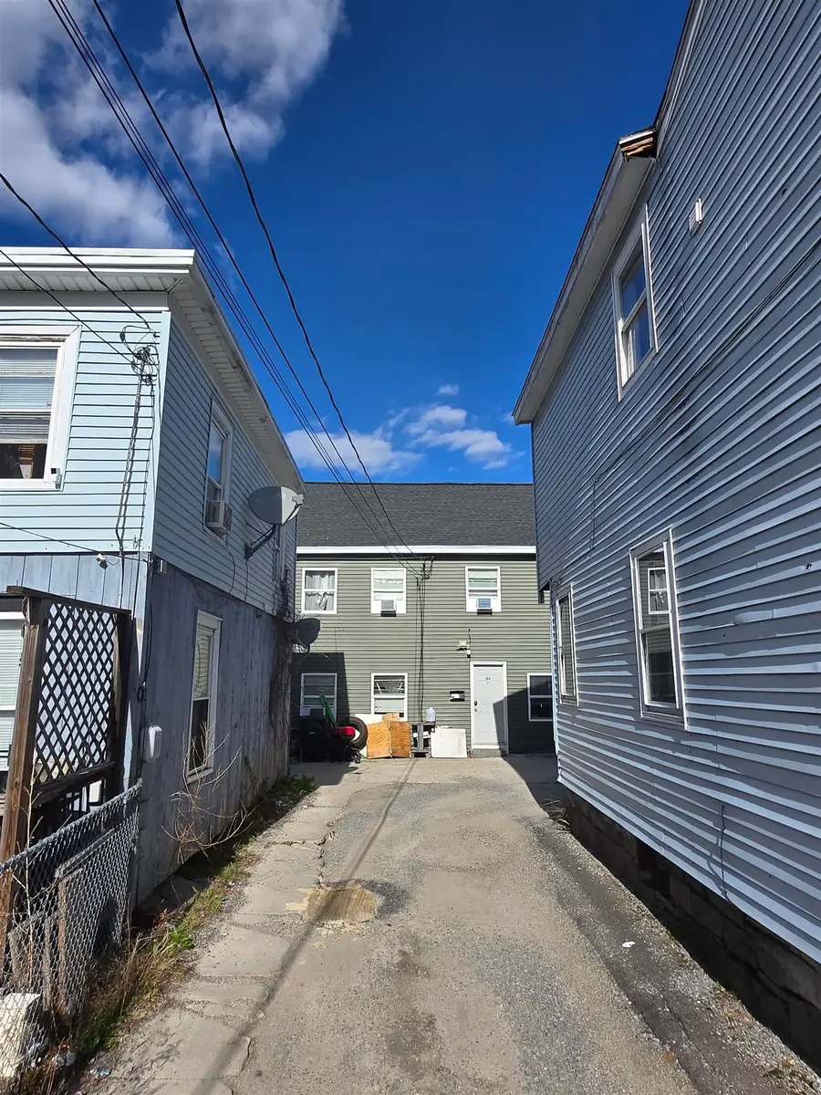 28-28A Ash Street, Nashua, NH 03060 - #2