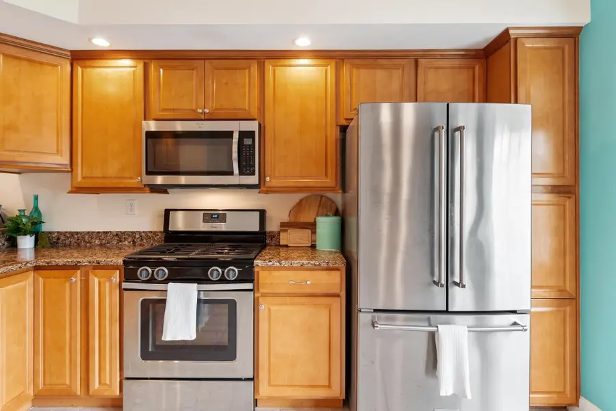 4 Guernsey Drive, Atkinson, NH 03811 - #3