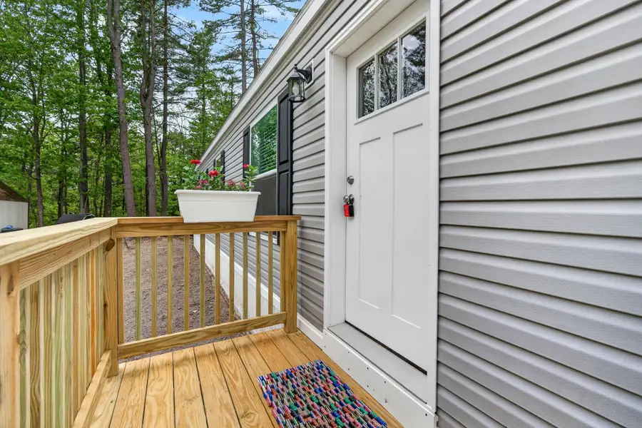 6 Neil Drive, Allenstown, NH 03275 - #3