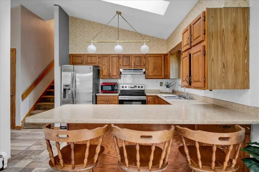 6 Meadowbrook Lane, Saint Albans, VT 05478 - #3