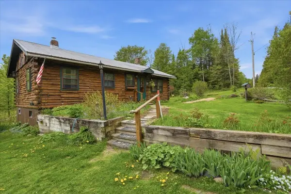 3637 Noyestar Road, Walden, VT 05836